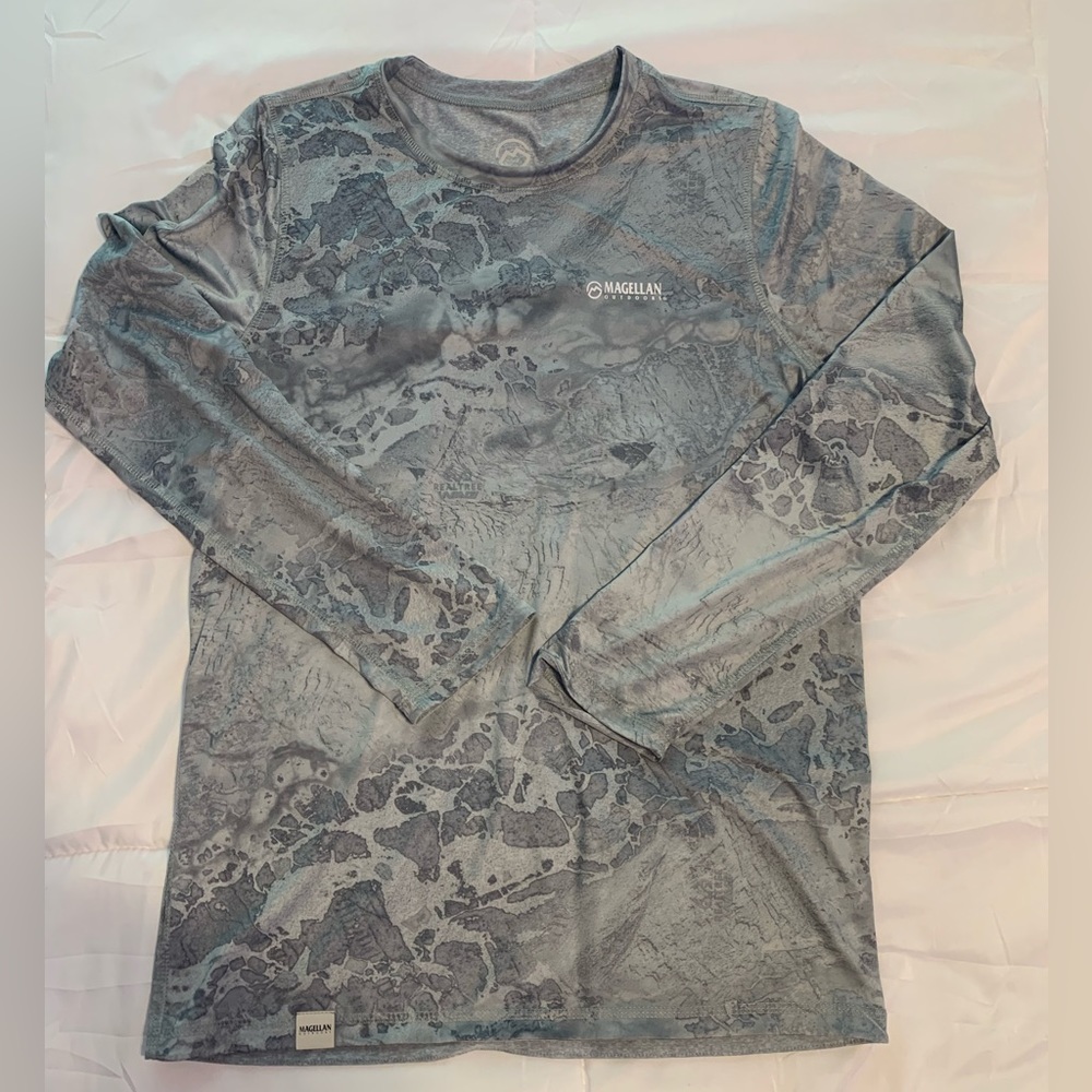 Magellan Outdoors long sleeve